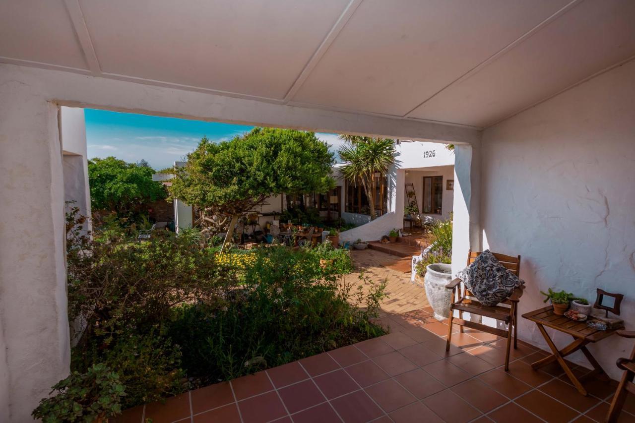 Saxon Lodge Gansbaai Exterior photo
