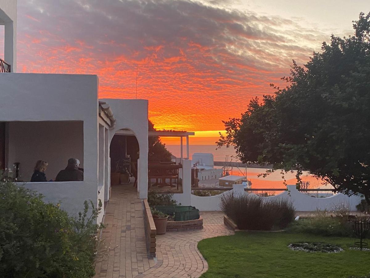 Saxon Lodge Gansbaai Exterior photo